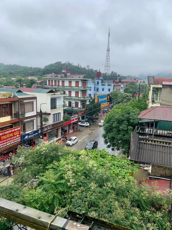 Khách Sạn Cương Thảo Ha Giang Esterno foto