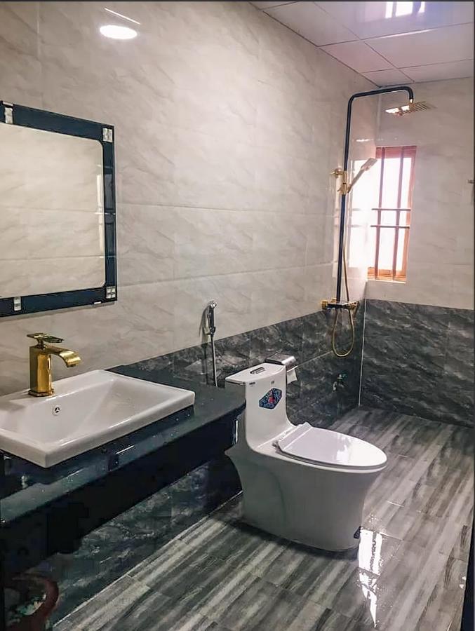 Khách Sạn Cương Thảo Ha Giang Esterno foto